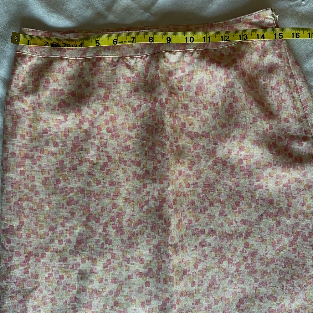 Ann Taylor Pink Mosaic Pencil Skirt - Picture 6 of 8